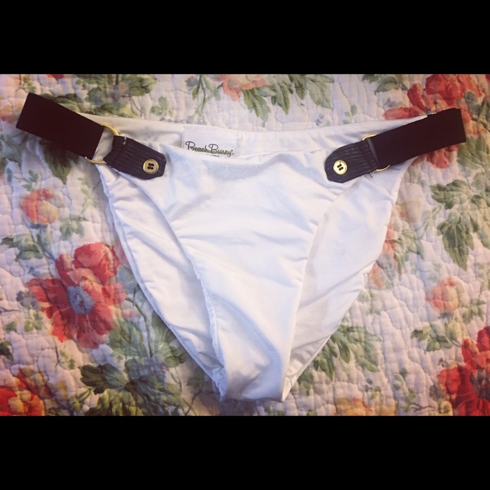 Beach Bunny white & black strap bottoms size large